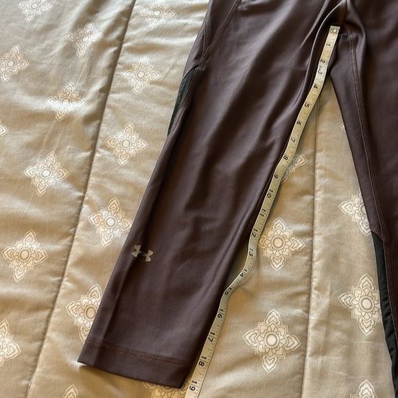 Under Armour Leggings Compression Heatgear Ladies Medium Activewear Yoga Purple - Picture 9 of 9